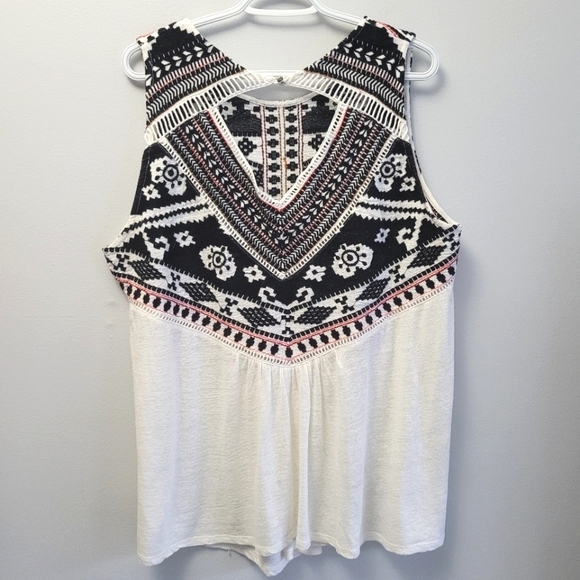 Lucky Brand Plus Size Embroidered Linen Tank Top - Picture 4 of 8